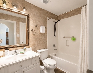 12406 Drake Prairie Lane - Photo Thumbnail 17