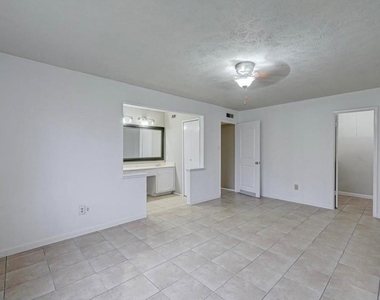 16910 Cairngale Street - Photo Thumbnail 22