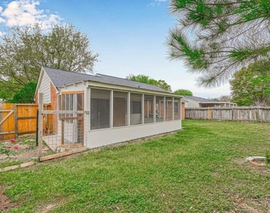 16910 Cairngale Street - Photo Thumbnail 28