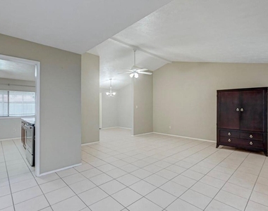 16910 Cairngale Street - Photo Thumbnail 7