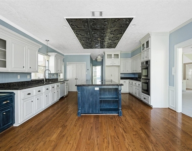12002 Moorcreek Drive - Photo Thumbnail 13