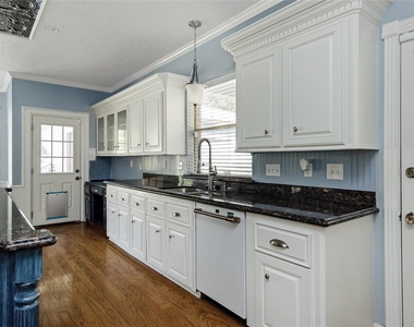 12002 Moorcreek Drive - Photo Thumbnail 8