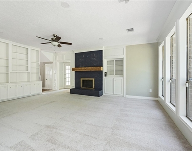 12002 Moorcreek Drive - Photo Thumbnail 17
