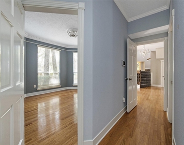 12002 Moorcreek Drive - Photo Thumbnail 6