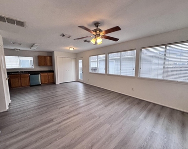 1075 Verde Trails Drive - Photo Thumbnail 1