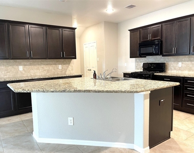 29127 Innes Park Place - Photo Thumbnail 1