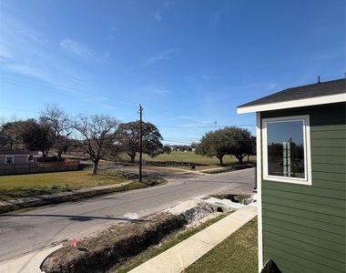9319 Noel Street - Photo Thumbnail 10