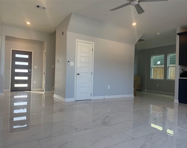 9319 Noel Street - Photo Thumbnail 16