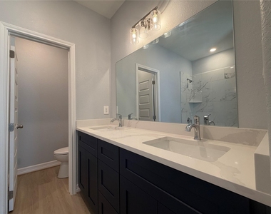 9319 Noel Street - Photo Thumbnail 7