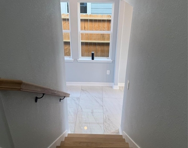 9319 Noel Street - Photo Thumbnail 14