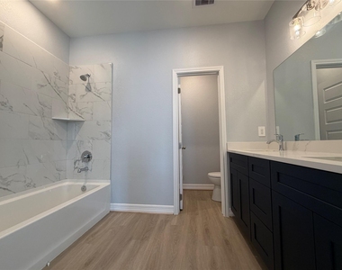9319 Noel Street - Photo Thumbnail 8