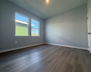 9319 Noel Street - Photo Thumbnail 13