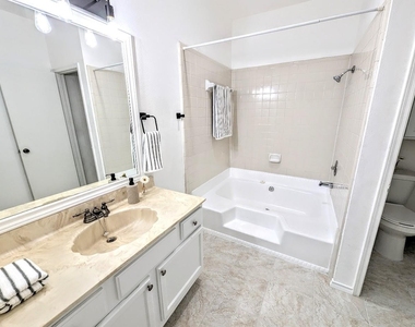 17641 Red Oak Drive - Photo Thumbnail 10