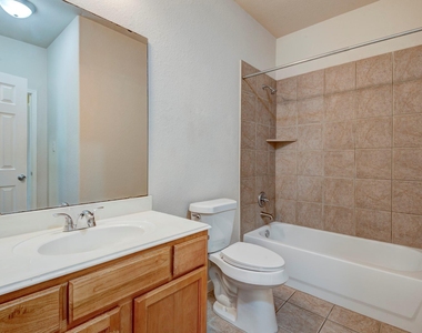 25206 Pepper Ridge Lane - Photo Thumbnail 21