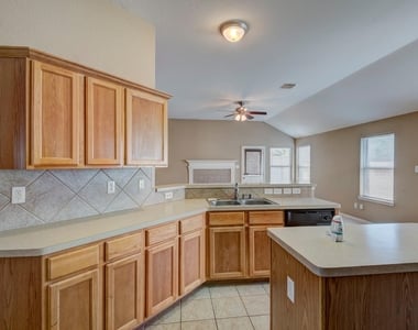 25206 Pepper Ridge Lane - Photo Thumbnail 15