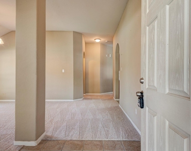 25206 Pepper Ridge Lane - Photo Thumbnail 4