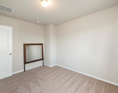 3544 Wooded Lane - Photo Thumbnail 18