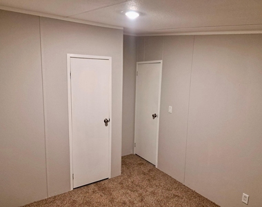16414 Trenda Court - Photo Thumbnail 6
