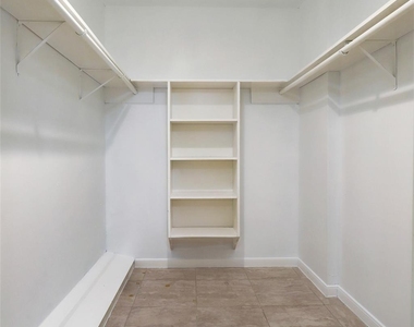12346 Huntington Venture Drive - Photo Thumbnail 18