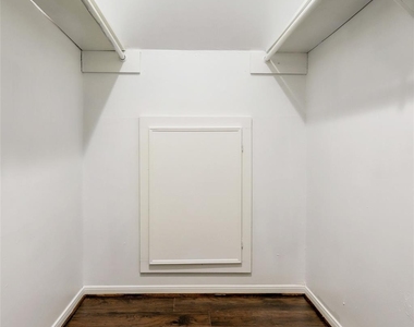 12346 Huntington Venture Drive - Photo Thumbnail 21