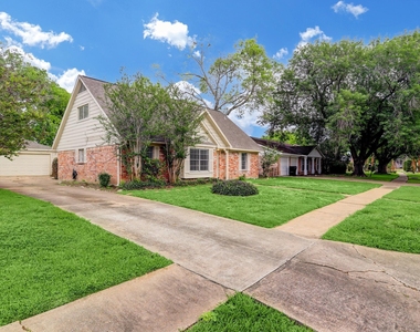 12346 Huntington Venture Drive - Photo Thumbnail 1