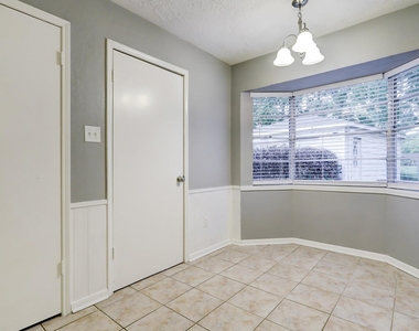12346 Huntington Venture Drive - Photo Thumbnail 10