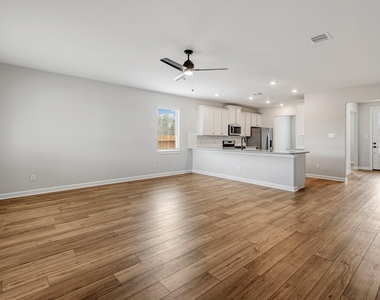 15658 Honey Cove Drive - Photo Thumbnail 2