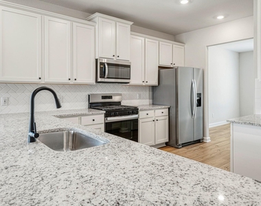 15658 Honey Cove Drive - Photo Thumbnail 5