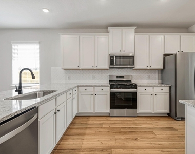 15658 Honey Cove Drive - Photo Thumbnail 7