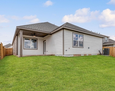 15658 Honey Cove Drive - Photo Thumbnail 1