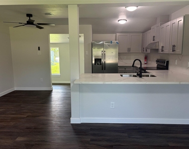 55 Periwinkle Court - Photo Thumbnail 2