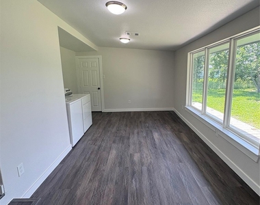 55 Periwinkle Court - Photo Thumbnail 18
