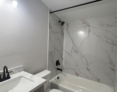 55 Periwinkle Court - Photo Thumbnail 12