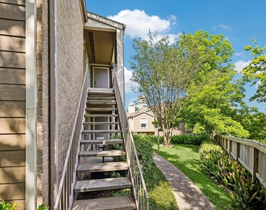 1880 White Oak Drive - Photo Thumbnail 2