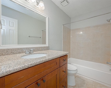 11203 Pender Lane - Photo Thumbnail 4