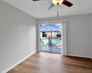 7047 Bissonnet Street - Photo Thumbnail 11