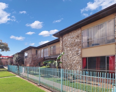 7047 Bissonnet Street - Photo Thumbnail 16