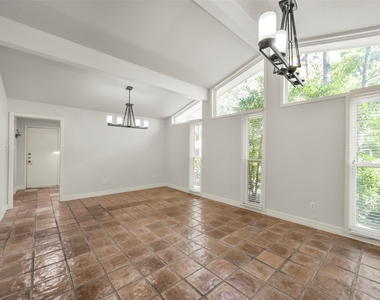 4707 Nenana Drive - Photo Thumbnail 3