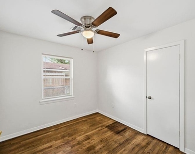 2409 Estate Drive - Photo Thumbnail 11