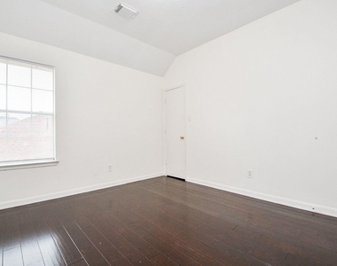 9641 Weldridge Drive - Photo Thumbnail 26