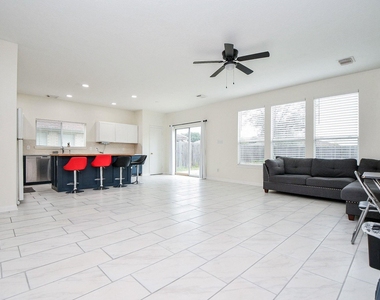 9641 Weldridge Drive - Photo Thumbnail 8