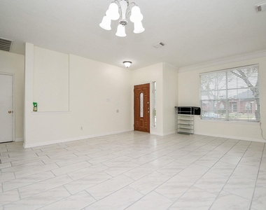 9641 Weldridge Drive - Photo Thumbnail 5