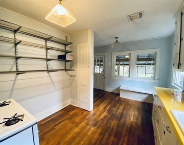 2223 Oxford Street - Photo Thumbnail 5