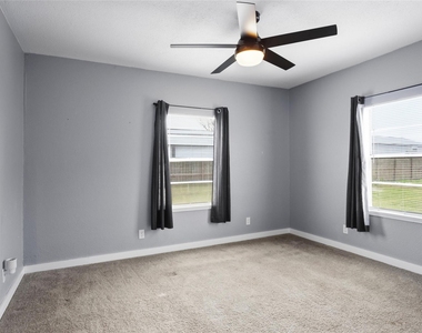 7720 Avenue E - Photo Thumbnail 13