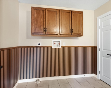 7720 Avenue E - Photo Thumbnail 15