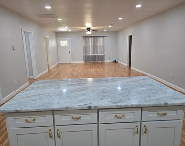 1585 County Road 237 - Photo Thumbnail 6