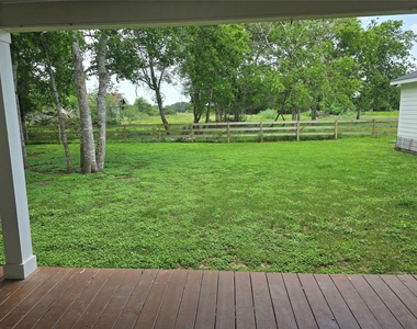 1585 County Road 237 - Photo Thumbnail 22