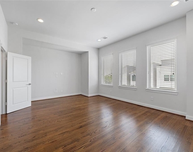 4213 Schuler Street - Photo Thumbnail 11