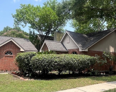 9602 Top Gallant Court - Photo Thumbnail 1