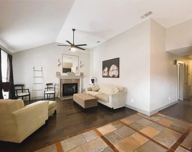9602 Top Gallant Court - Photo Thumbnail 7